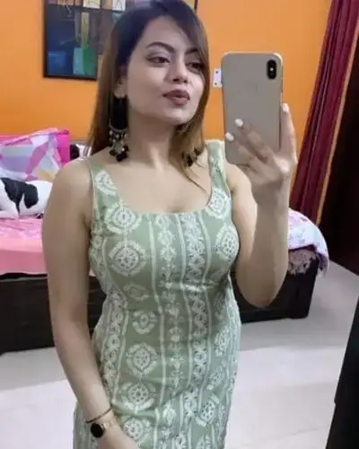 Call Girl in Sandur